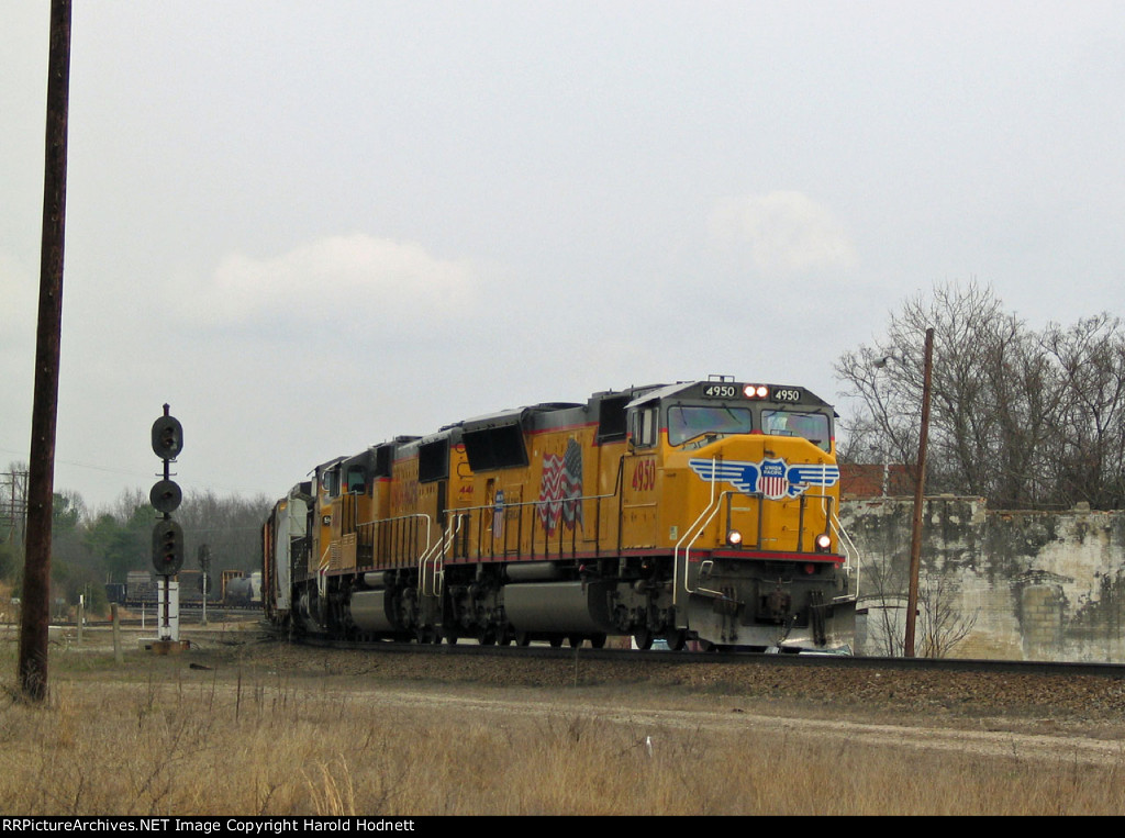 UP 4950 leads two other UP units on a CSX train